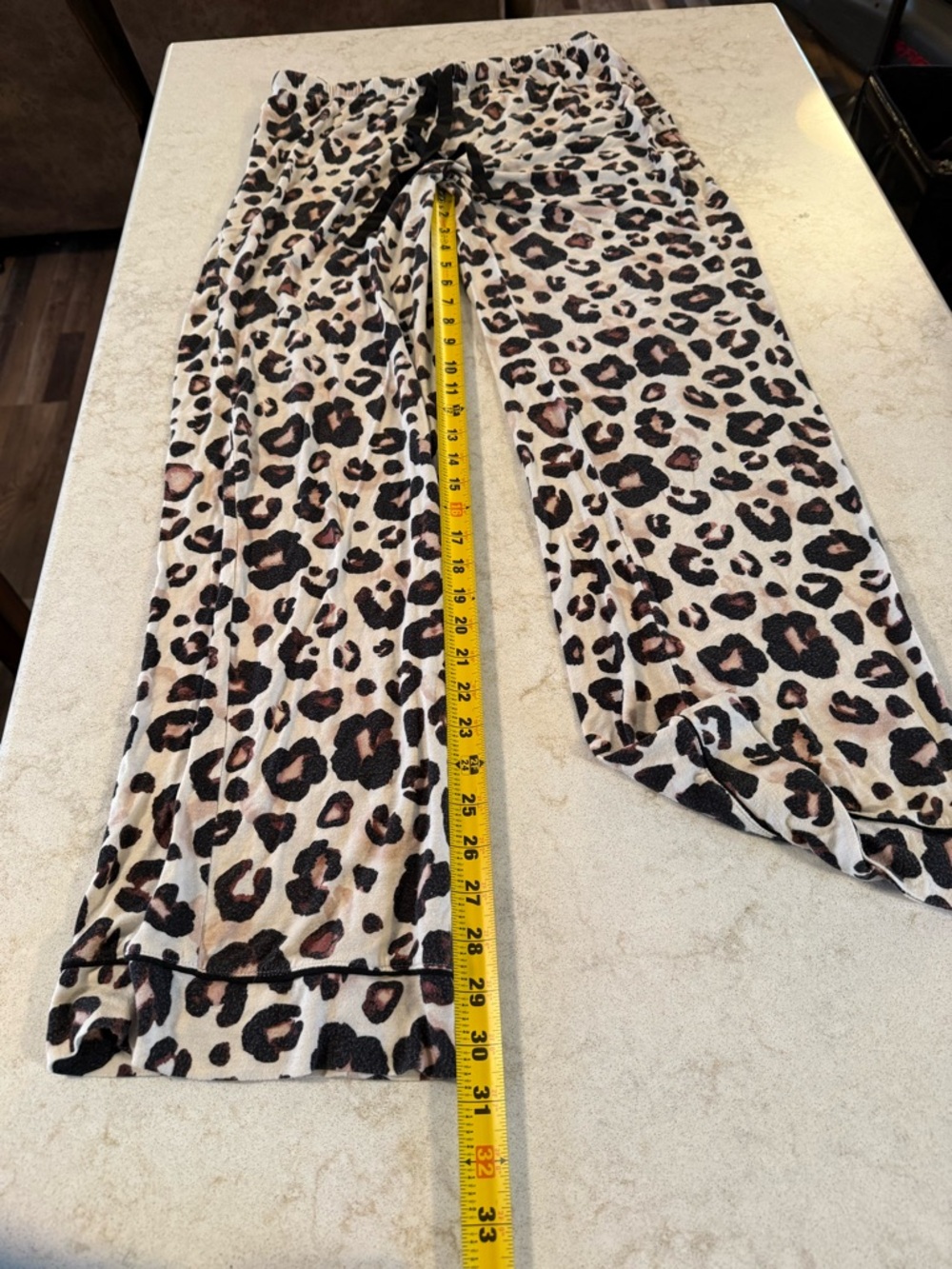 Stars Above from Target 2 piece Leopard Pajama Set Size M Womens